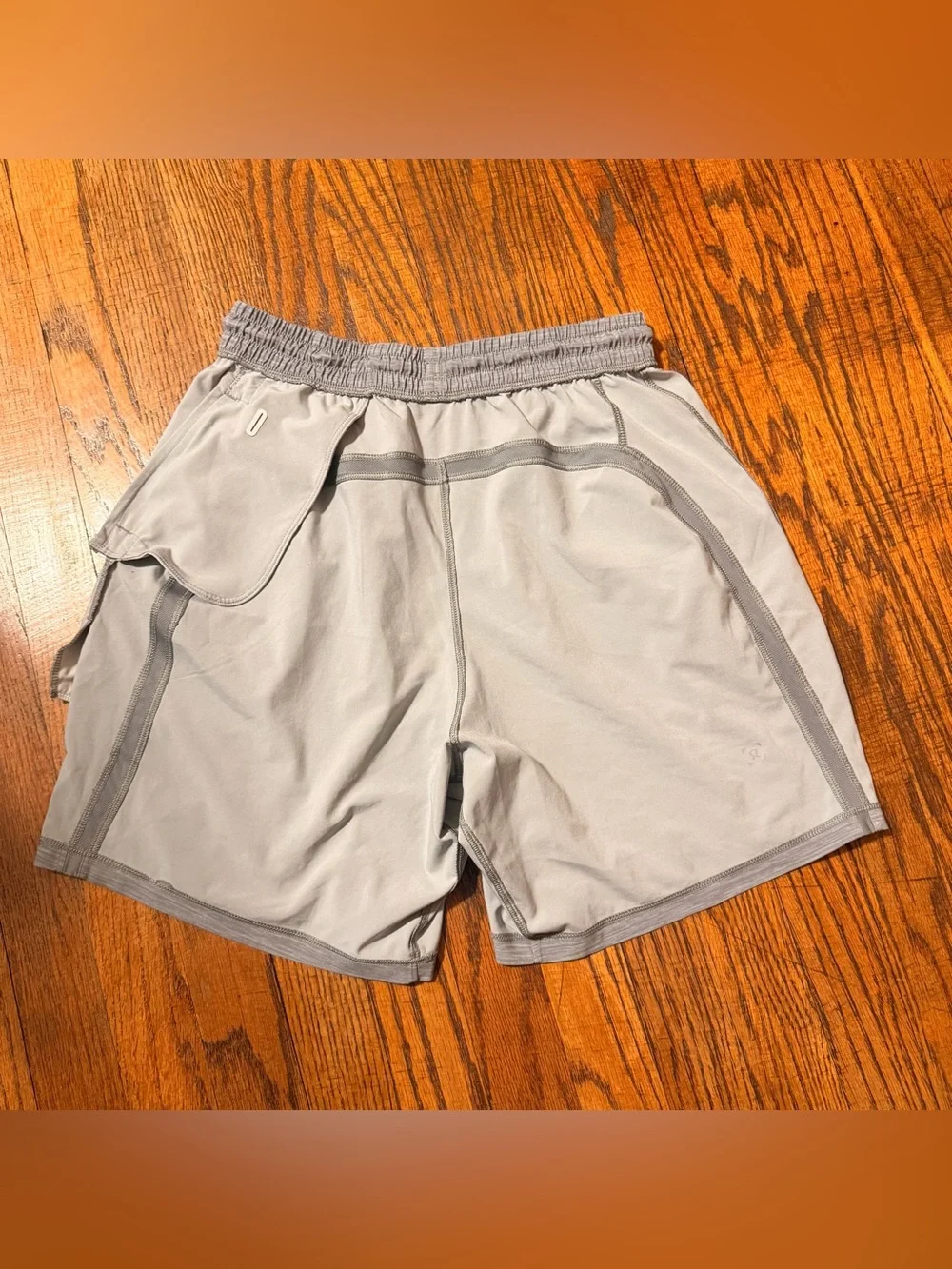 Lululemon Men's Small Athletic Lined Shorts Pace Breaker Light Gray 7” Inseam